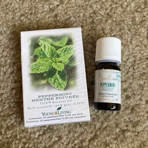 New! Young Living Essential Oil Peppermint 10ml And 10 peppermint 0.25ml packets
